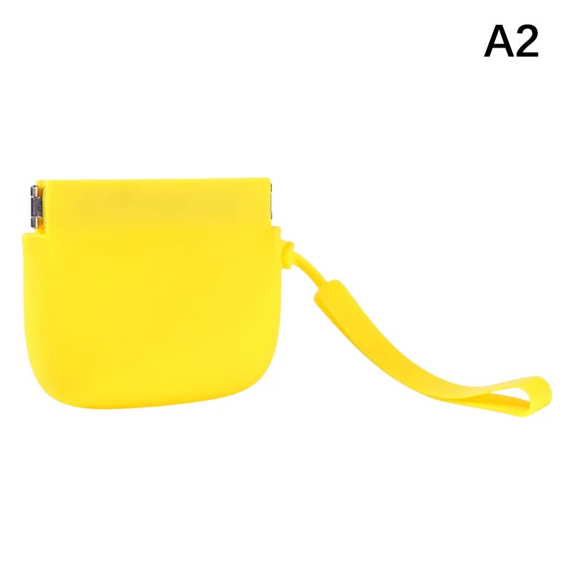 For Outdoor Training With Secure Lock Dog Food Containe Silicone Dog Treat Pouch Portable Pet Snack Bag Easy To Clean Waterproof